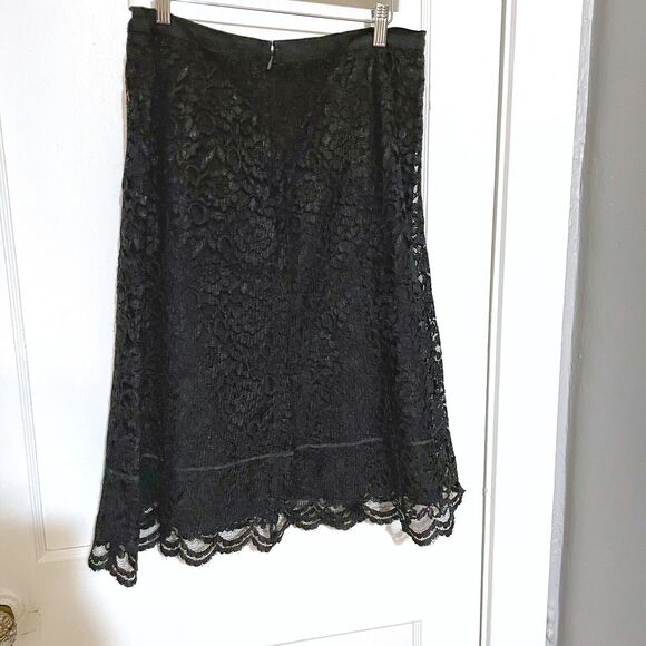 Old Navy Black Lace Trumpet Skirt Size 10 Midi Career Date Night Floral - Picture 5 of 5
